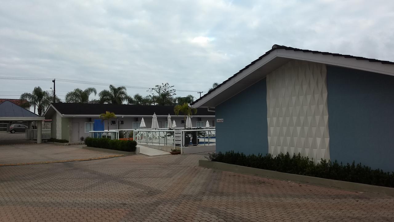 Hotel Santa Paula กัวราตูบา ภายนอก รูปภาพ